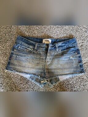 VS Pink rhinestone size 6